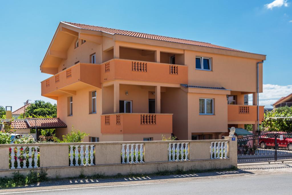 Apartments Angelina Сукошан Экстерьер фото