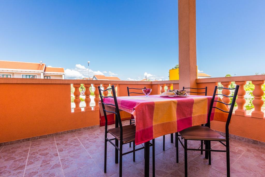 Apartments Angelina Сукошан Экстерьер фото